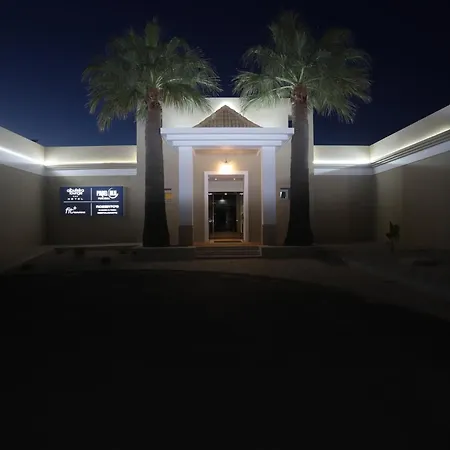 Lounge فندق 3*