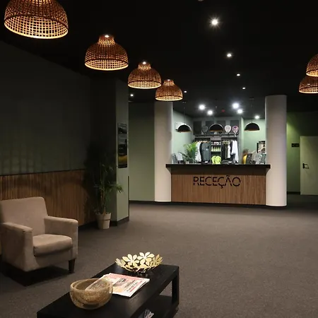 فندق Lounge 3*