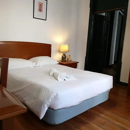 بيت شباب Faro Lounge فارو